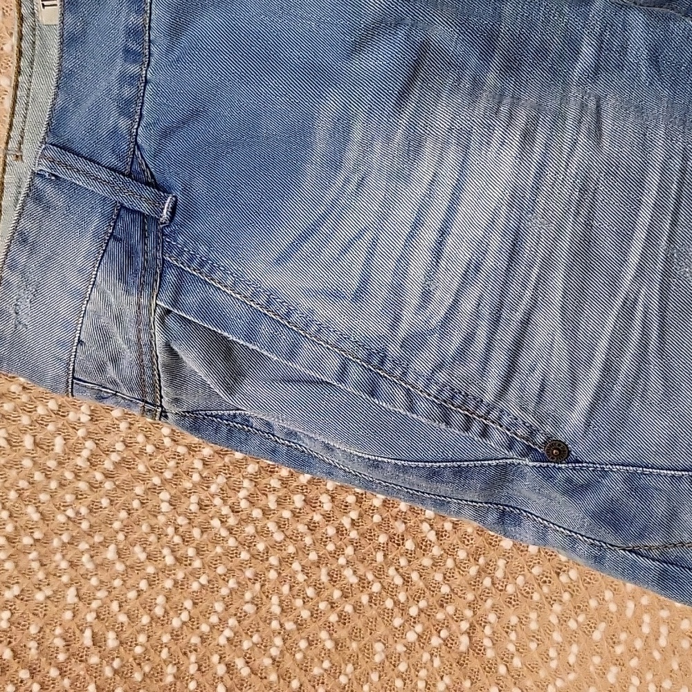 Classic Blue Straight Jeans with Natural Fading - Picture 5 of 12
